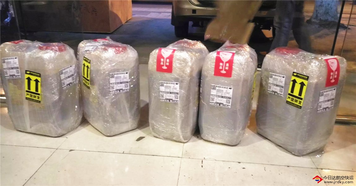 火鍋油航空運輸